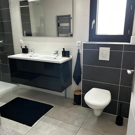 Nyaraló L'ostal Des Amis Servian