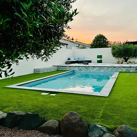 Nyaraló L'ostal Des Amis Servian