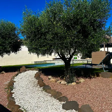 Nyaraló L'ostal Des Amis *